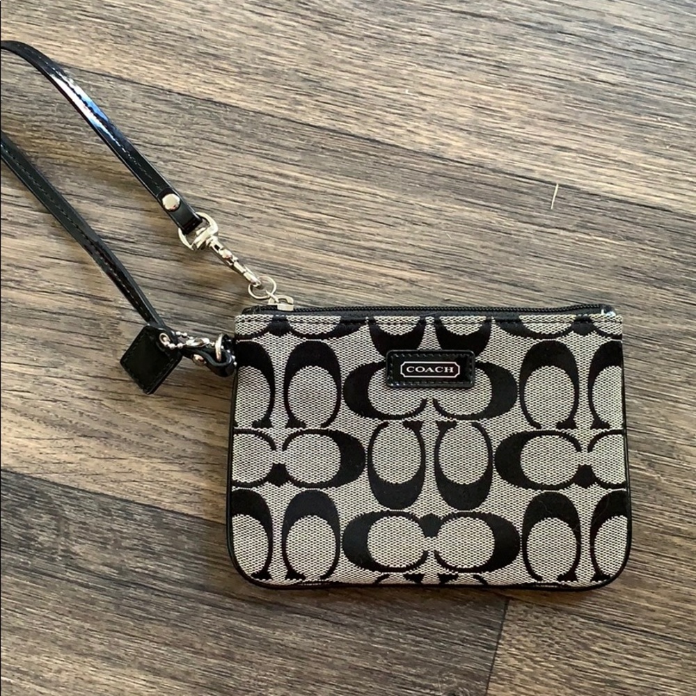NWOT Black & grey Coach wristlet